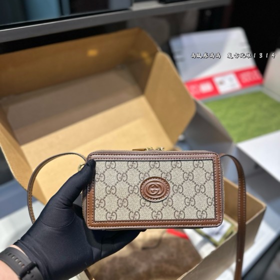 2025 Hot Women's FashionBag Satchel Cross BodyBag Leather Shoulder