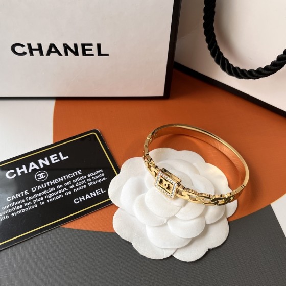 2025 New Styles Women's Fashion Jewelry Accessories,Brandbracelet Designed for Love and Witnessing Sweet Moments