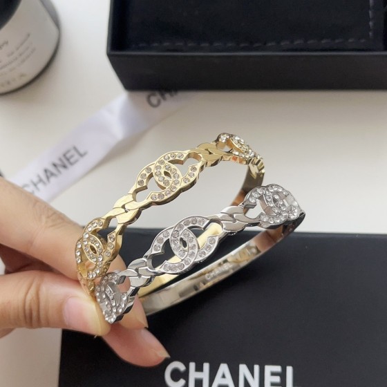 2025 New Styles Women's Fashion Jewelry Accessories,Brandbracelet Designed for Love and Witnessing Sweet Moments