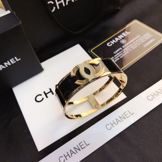 2025 New Styles Women's Fashion Jewelry Accessories,Brandbracelet Designed for Love and Witnessing Sweet Moments