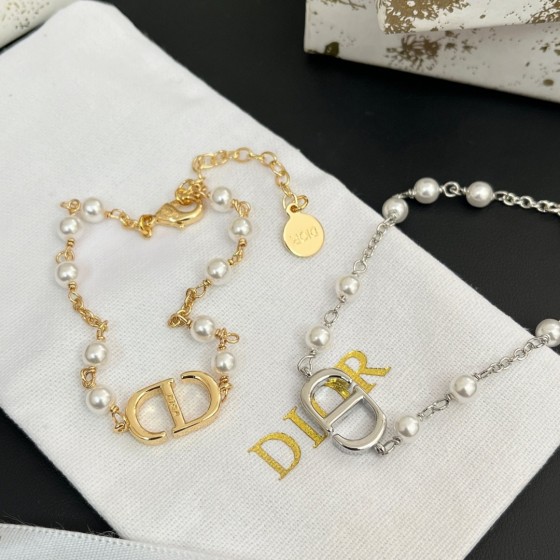 2025 New Styles Women's Fashion Jewelry Accessories,Brandbracelet Designed for Love and Witnessing Sweet Moments