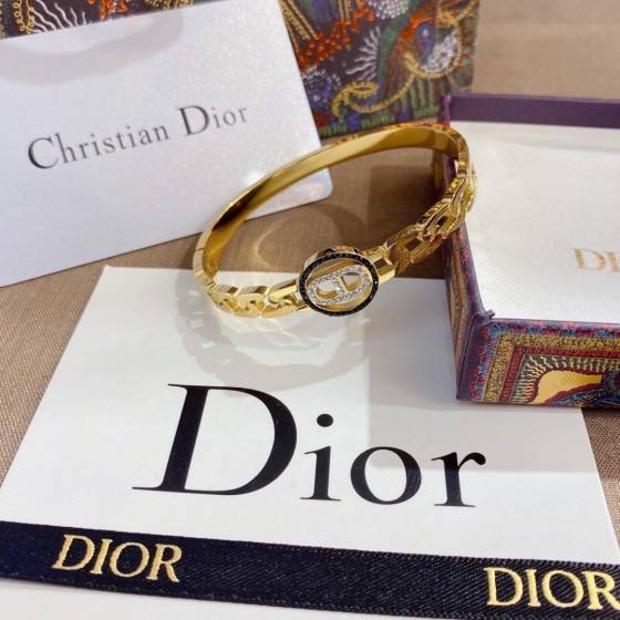 2025 New Styles Women's Fashion Jewelry Accessories,Brandbracelet Designed for Love and Witnessing Sweet Moments