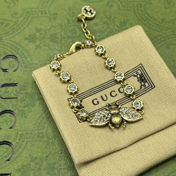 2025 New Styles Women's Fashion Jewelry Accessories, Brandbracelet Designed for Love and Witnessing Sweet Moments