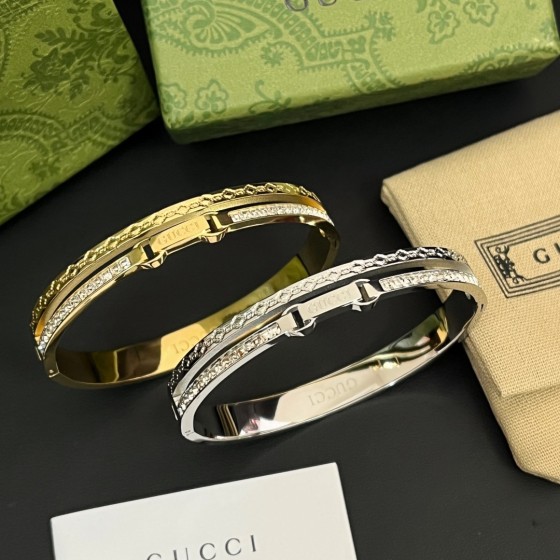 2025 New Styles Women's Fashion Jewelry Accessories, Brandbracelet Designed for Love and Witnessing Sweet Moments