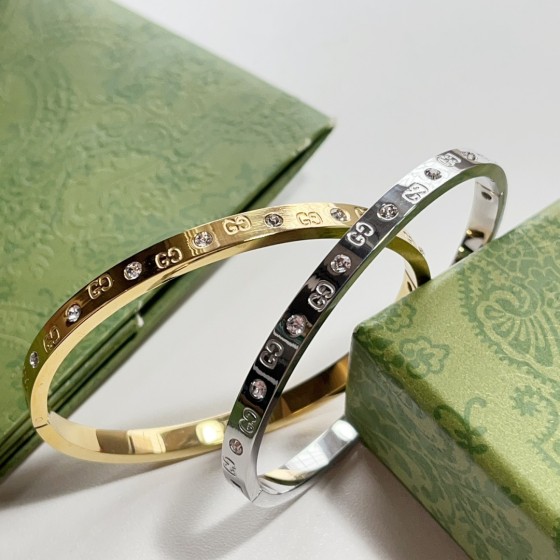 2025 New Styles Women's Fashion Jewelry Accessories, Brandbracelet Designed for Love and Witnessing Sweet Moments