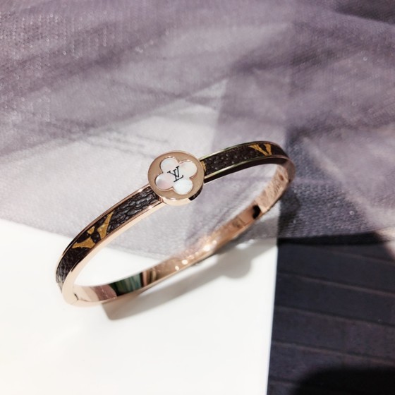 2025 New Styles Women's Fashion Jewelry Accessories,Brandbracelet Designed for Love and Witnessing Sweet Moments