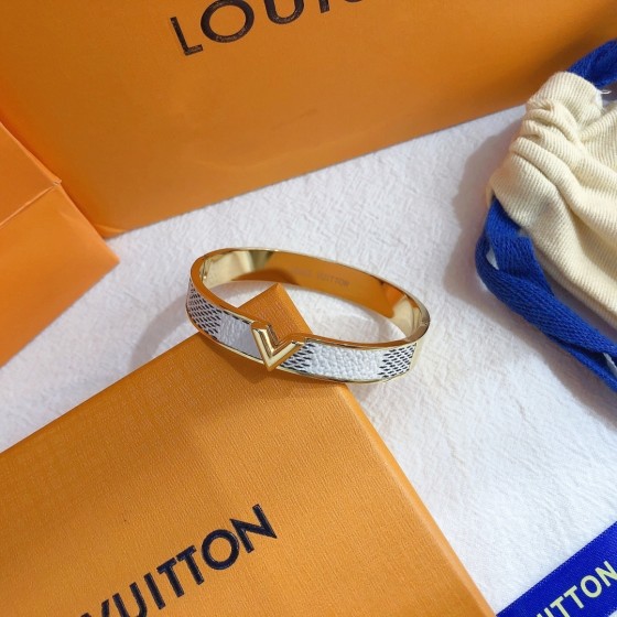 2025 New Styles Women's Fashion Jewelry Accessories,Brandbracelet Designed for Love and Witnessing Sweet Moments