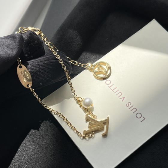 2025 New Styles Women's Fashion Jewelry Accessories,Brandbracelet Designed for Love and Witnessing Sweet Moments