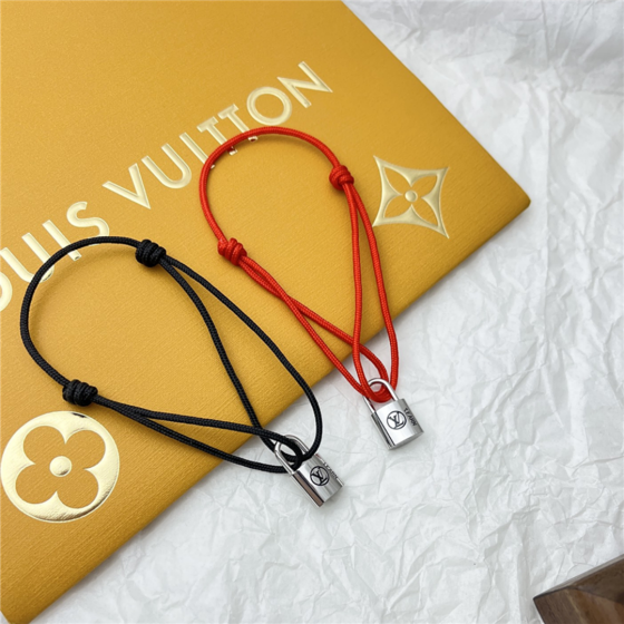 2025 New Styles Women's Fashion Jewelry Accessories,Brandbracelet Designed for Love and Witnessing Sweet Moments