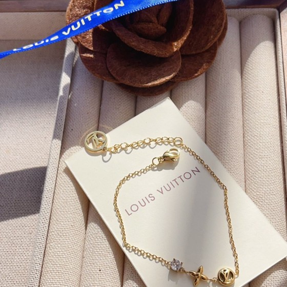 2025 New Styles Women's Fashion Jewelry Accessories,Brandbracelet Designed for Love and Witnessing Sweet Moments