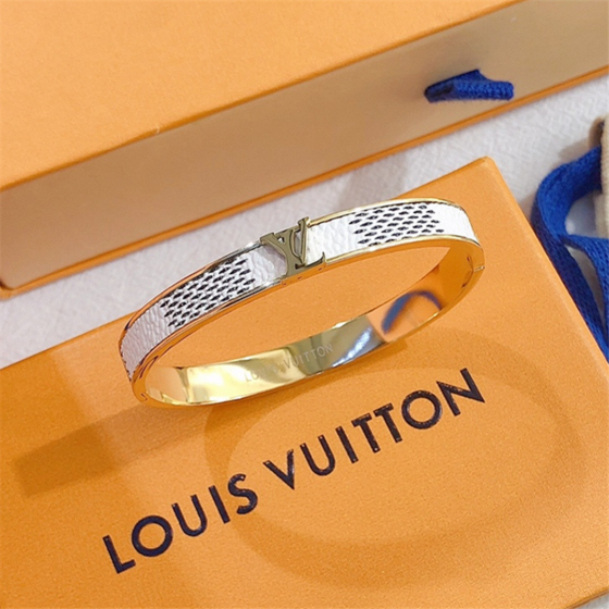 2025 New Styles Women's Fashion Jewelry Accessories,Brandbracelet Designed for Love and Witnessing Sweet Moments