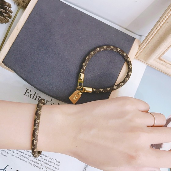 2025 New Styles Women's Fashion Jewelry Accessories,Brandbracelet Designed for Love and Witnessing Sweet Moments