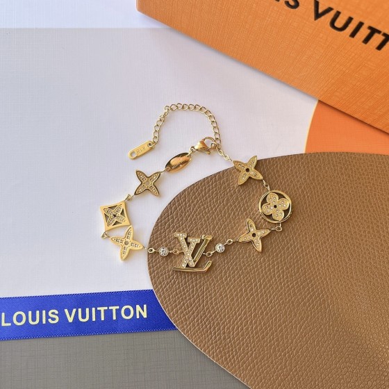 2025 New Styles Women's Fashion Jewelry Accessories,Brandbracelet Designed for Love and Witnessing Sweet Moments