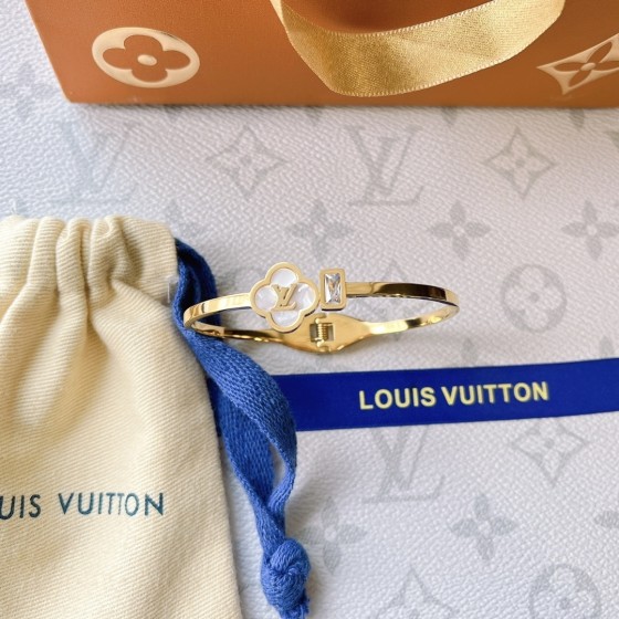 2025 New Styles Women's Fashion Jewelry Accessories,Brandbracelet Designed for Love and Witnessing Sweet Moments