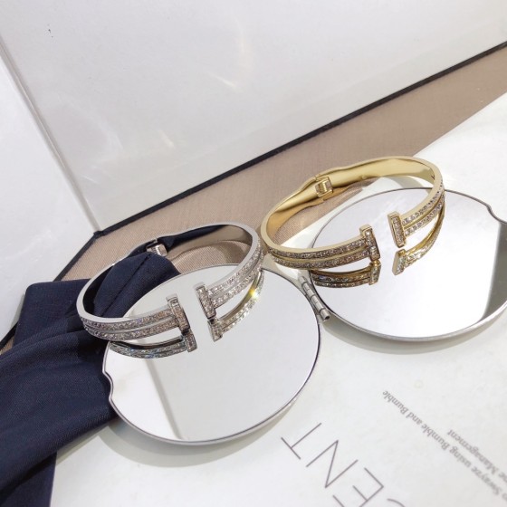 2025 New Styles Women's Fashion Jewelry Accessories,Brandbracelet Designed for Love and Witnessing Sweet Moments