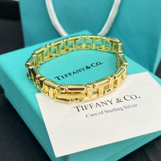 2025 New Styles Women's Fashion Jewelry Accessories,Brandbracelet Designed for Love and Witnessing Sweet Moments