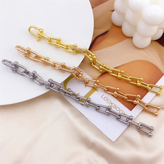 2025 New Styles Women's Fashion Jewelry Accessories,Brandbracelet Designed for Love and Witnessing Sweet Moments