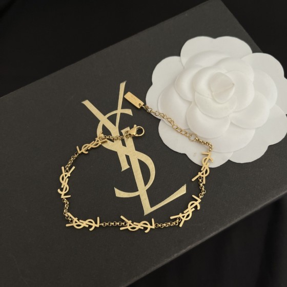 2025 New Styles Women's Fashion Jewelry Accessories, Brandbracelet Designed for Love and Witnessing Sweet Moments