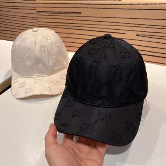 Logo-Printed Baseball Cap for Outdoor Activities - Sun Protection & Breathable Design