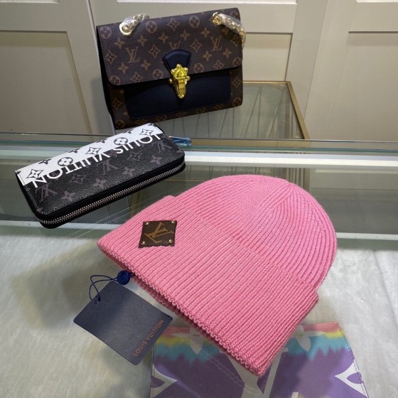 Versatile wool hats from trendy brands - for men/women, keeping warm and cold-proof