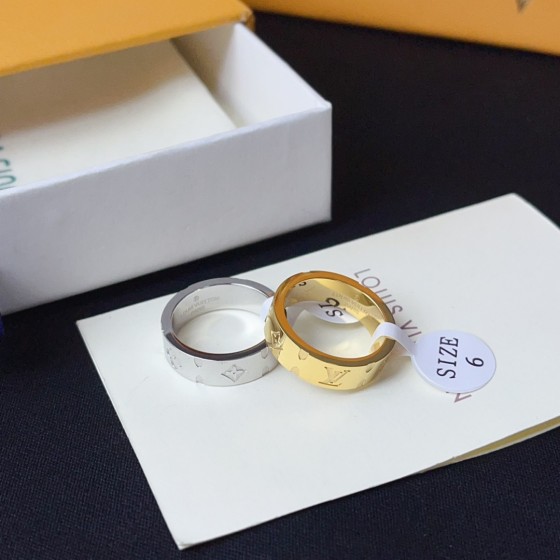 Exquisitely crafted high - quality rings, decorations for your fingertips