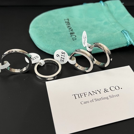 Exquisitely crafted high - quality rings, decorations for your fingertips