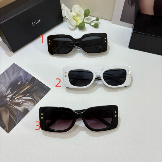 Men's and Women's Sunglasses - Fashionable High-UV Protect Beach Sunglasses - Vintage Fishing Glasses