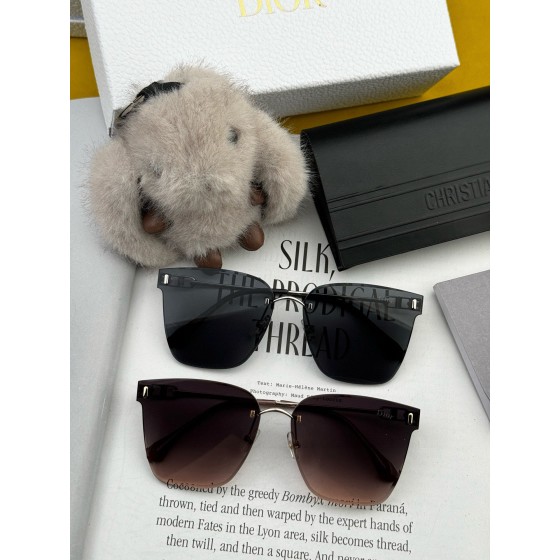 Men's and Women's Sunglasses - Fashionable High-UV Protect Beach Sunglasses - Vintage Fishing Glasses