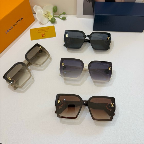 Men's and Women's Sunglasses - Fashionable High-UV Protect Beach Sunglasses - Vintage Fishing Glasses