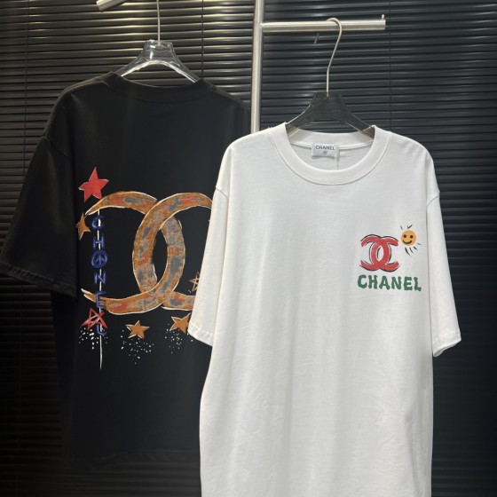 New arrivals in 2025! Summer clothes with round necks. Available in two colors, suitable for both men and women.