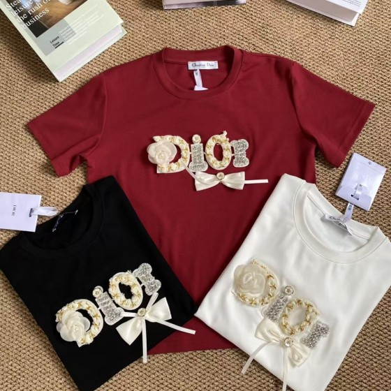 New arrivals in 2025! Summer clothes with round necks. Available in two colors, suitable for both men and women.