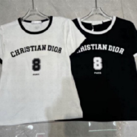 New arrivals in 2025! Summer clothes with round necks. Available in two colors, suitable for both men and women.