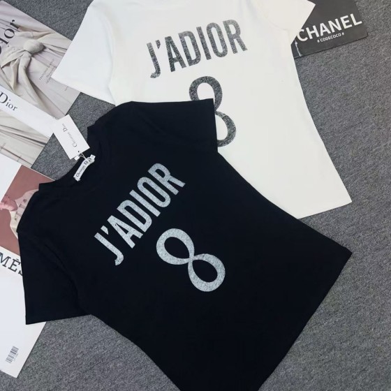 New arrivals in 2025! Summer clothes with round necks. Available in two colors, suitable for both men and women.