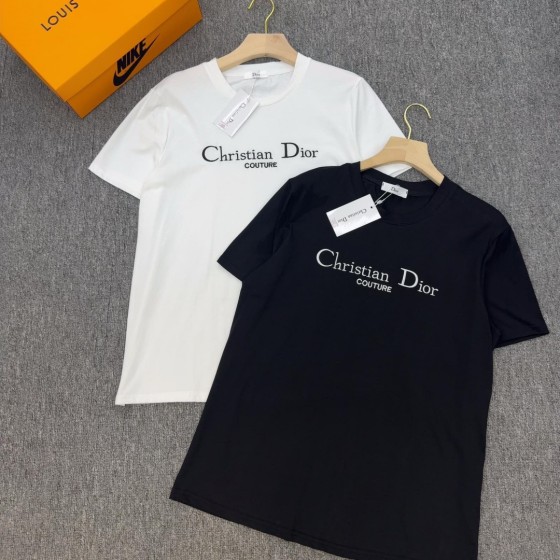 New arrivals in 2025! Summer clothes with round necks. Available in two colors, suitable for both men and women.