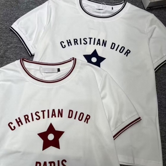 New arrivals in 2025! Summer clothes with round necks. Available in two colors, suitable for both men and women.