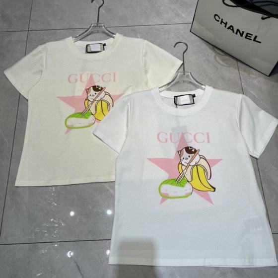 New arrivals in 2025! Summer clothes with round necks. Available in two colors, suitable for both men and women.