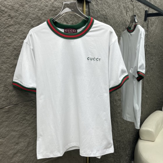 New arrivals in 2025! Summer clothes with round necks. Available in two colors, suitable for both men and women.