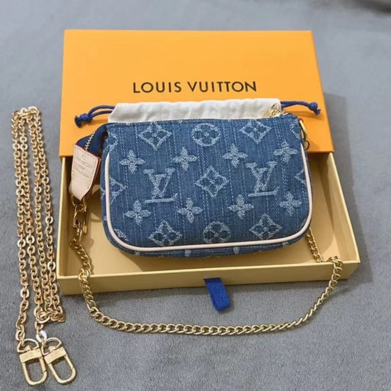 Fashionable Key Chains, Unisex Design for Car Keys, Great Gifts Option