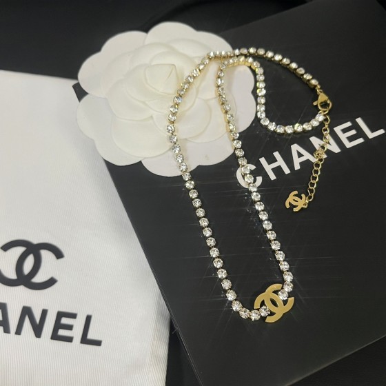 2025 New Exquisite Craftsmanship, Superior Quality, Stylish and Trendy Necklaces