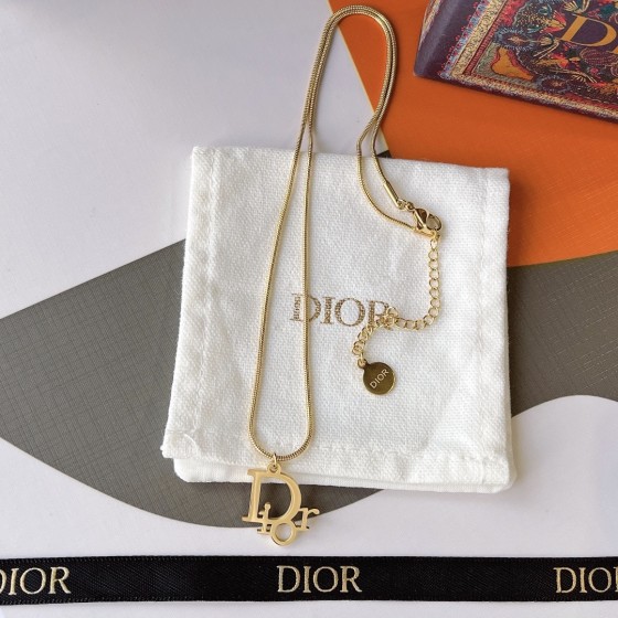 2025 New Exquisite Craftsmanship, Superior Quality, Stylish and Trendy Necklaces