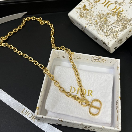 2025 New Exquisite Craftsmanship, Superior Quality, Stylish and Trendy Necklaces