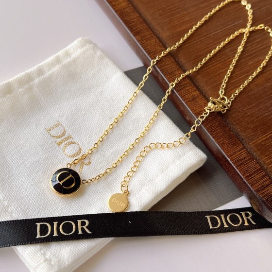 2025 New Exquisite Craftsmanship, Superior Quality, Stylish and Trendy Necklaces