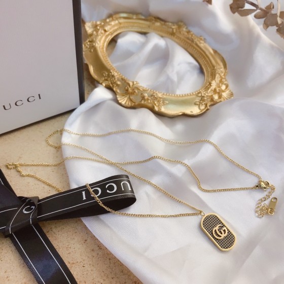 2025 年新款项链，工艺精湛，品质上乘，时尚潮流