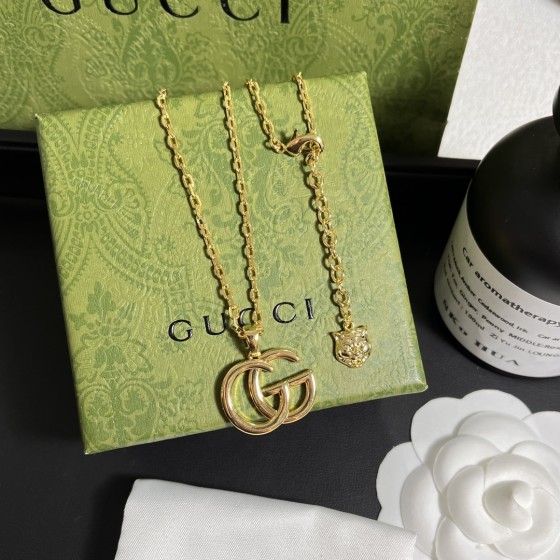 2025 年新款项链，工艺精湛，品质上乘，时尚潮流