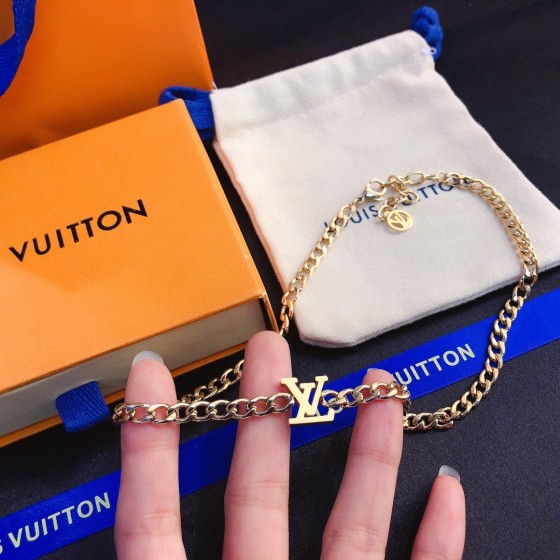 2025 New Exquisite Craftsmanship, Superior Quality, Stylish and Trendy Necklaces