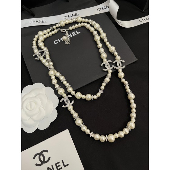 2025 年新款项链，工艺精湛，品质上乘，时尚潮流