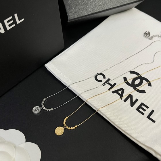 2025 年新款项链，工艺精湛，品质上乘，时尚潮流